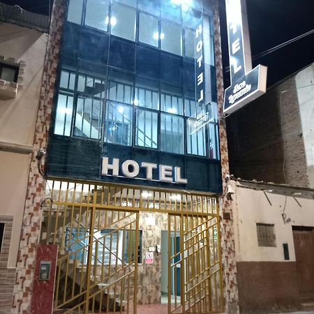 Hotel Jose Ignacio Chepén エクステリア 写真