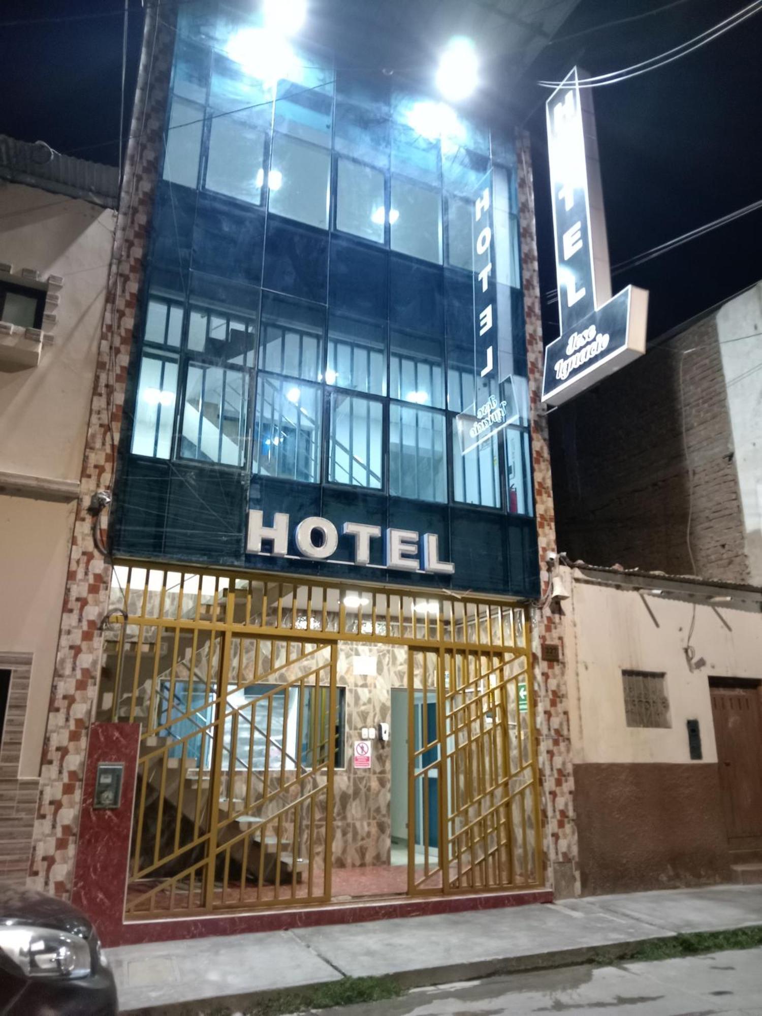 Hotel Jose Ignacio Chepén エクステリア 写真