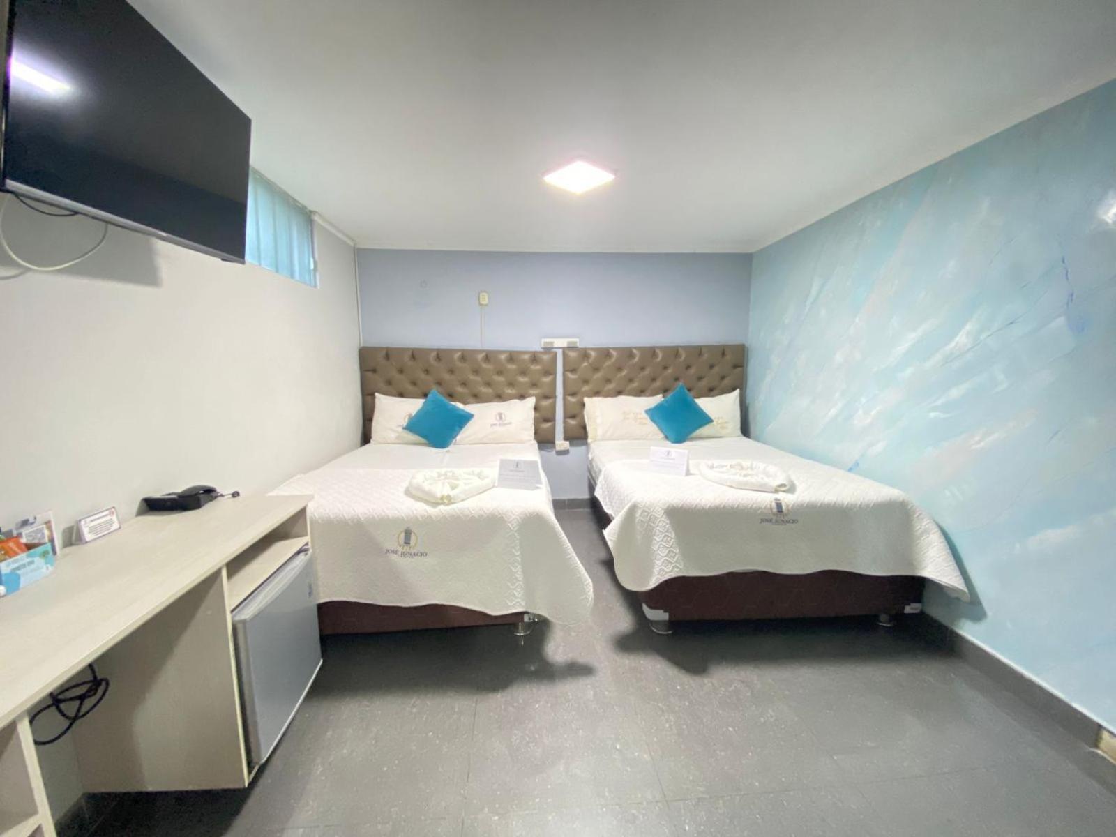 Hotel Jose Ignacio Chepén エクステリア 写真